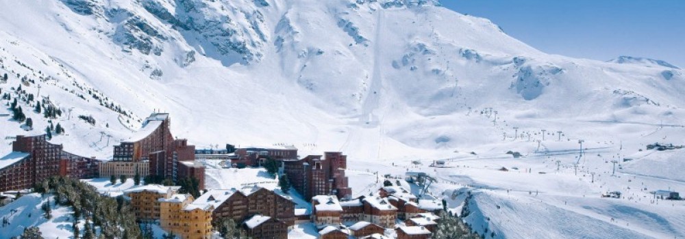 Les Arcs: 2000 Ski Chalets